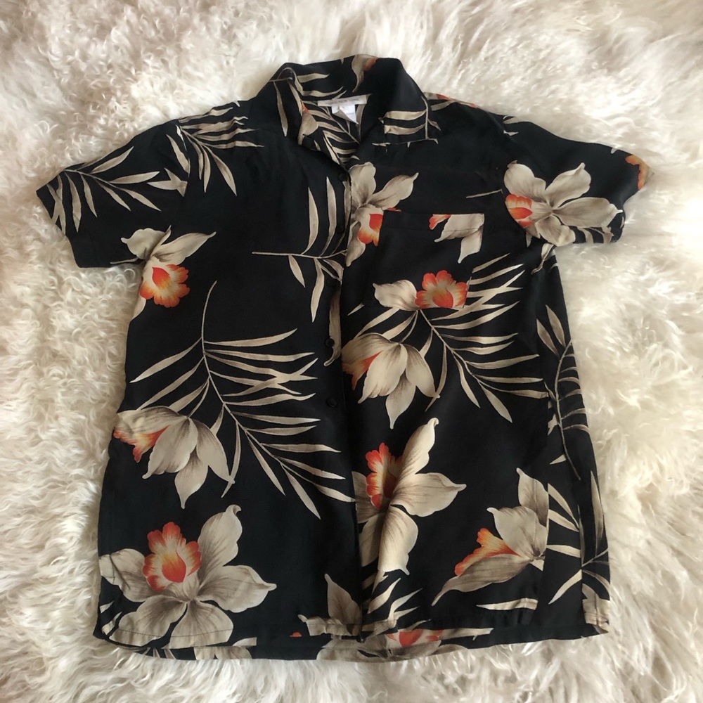 100% Silk Vintage Jones New York Button Up